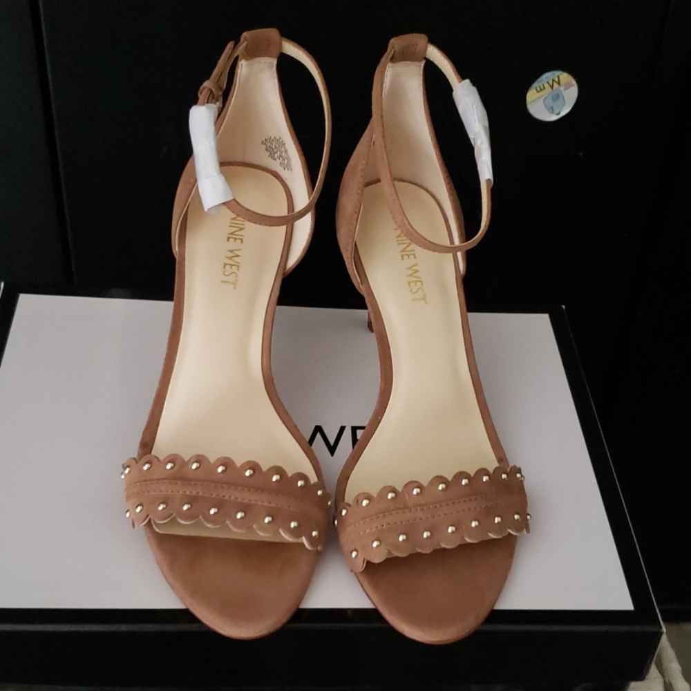 Nune west natural suede heel sandals size 7